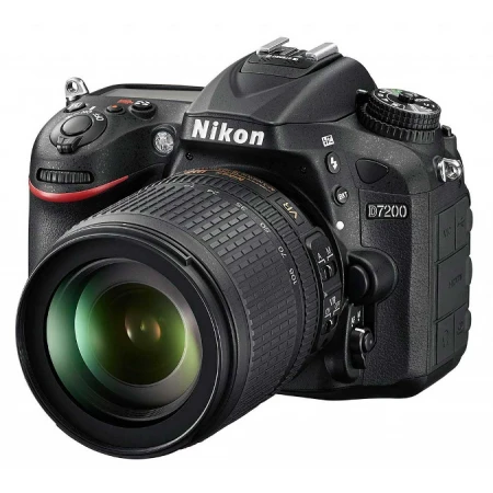 Зеркальный фотоаппарат Nikon D7200 Kit 18-105VR